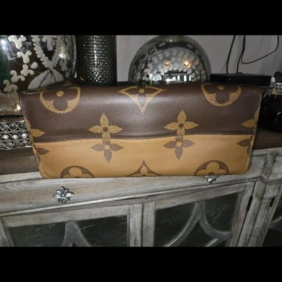 Authentic Preloved LV On the Go Reverse Mono Giant GM Tote - Picture 8 of 15